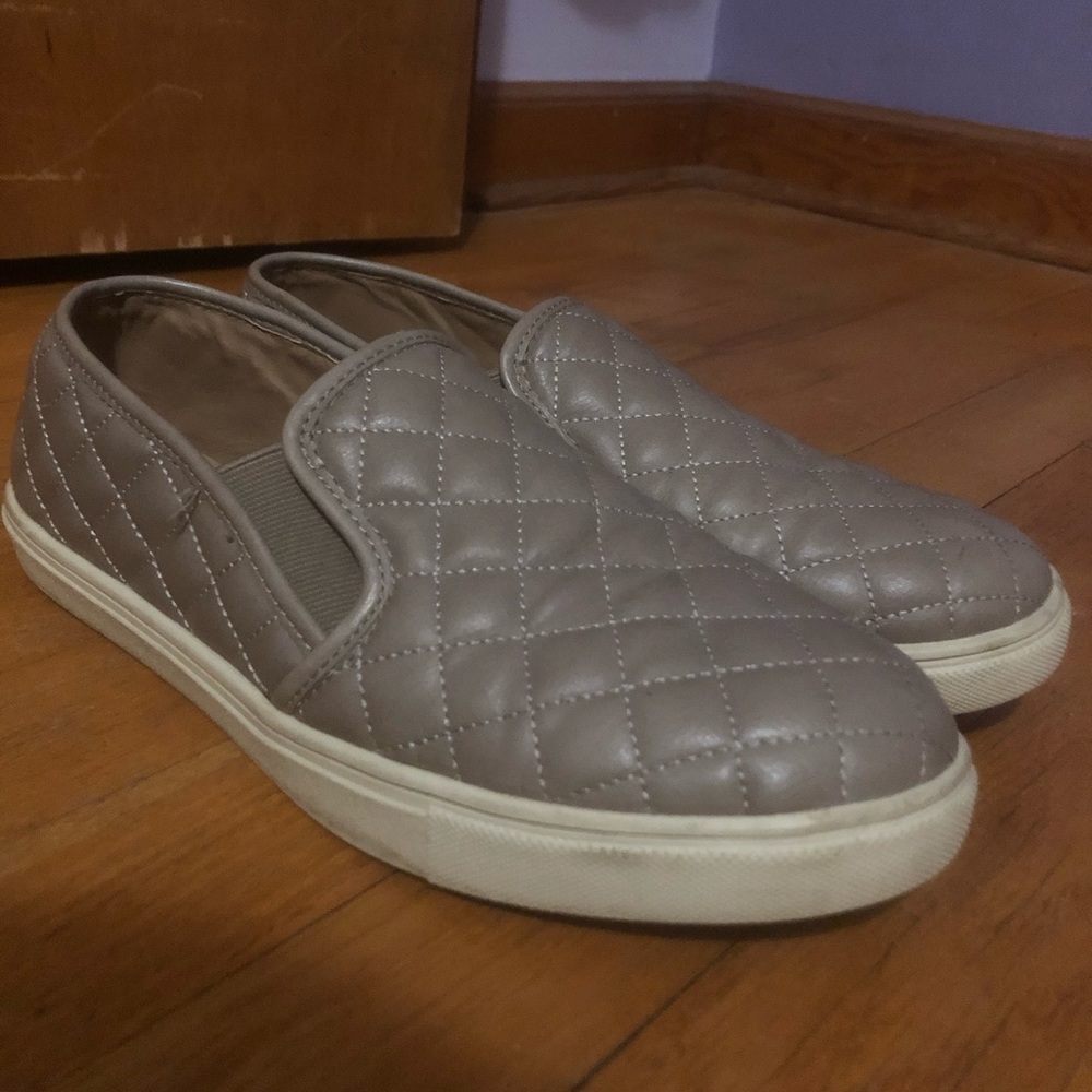 Steve Madden Slip-on Sneakers